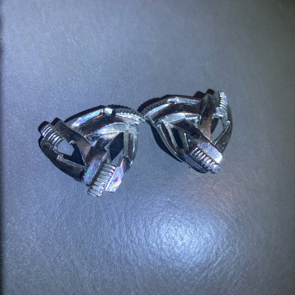 Vintage Delsa Geometric Silvertone Clip On Earrings